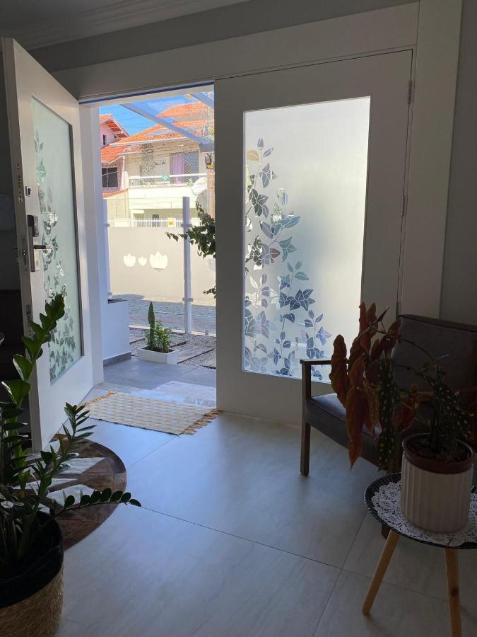 Bouganville Guest House Bc Balneario Camboriu Bagian luar foto