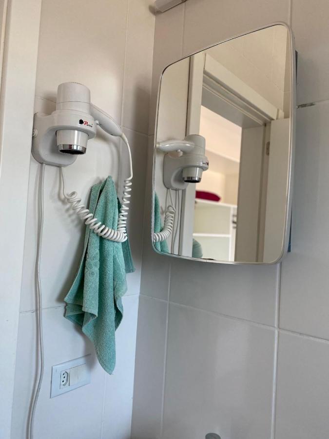 Bouganville Guest House Bc Balneario Camboriu Bagian luar foto